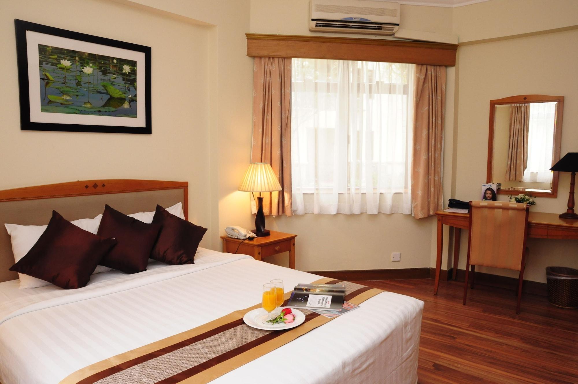 Riverside Serviced Apartments Хошимін Екстер'єр фото
